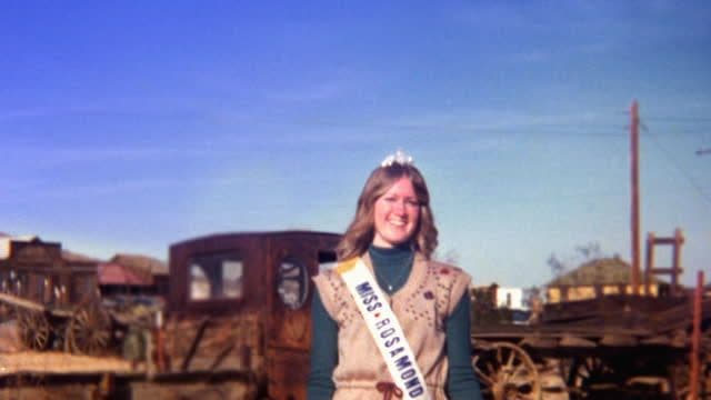 S04:E11 - Beauty Queen Killer / The Fingerprint