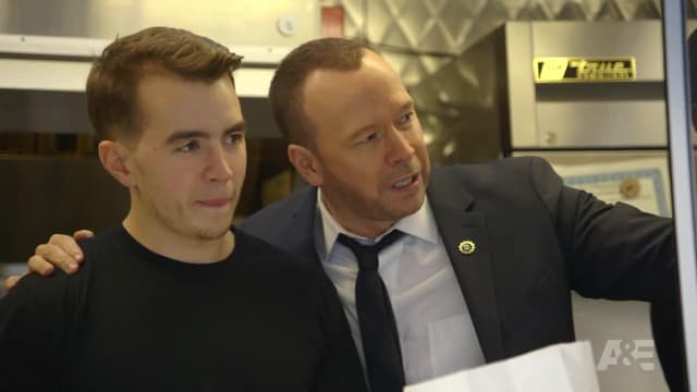 S05:E03 - Brooklyn Bound Burgers