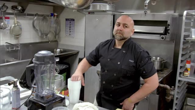 S01:E04 - Wedding Wars