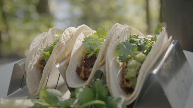 S01:E04 - Rabbit Tacos & Pheasant With Apple Gravy