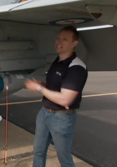 S15:E17 - Aircraft, Tilapia, Laser Danger poster