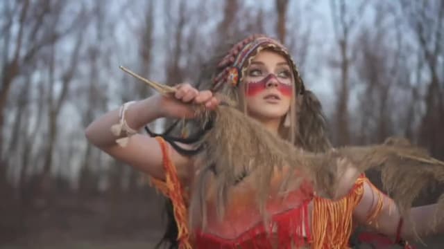 S01:E06 - Going Fashionable