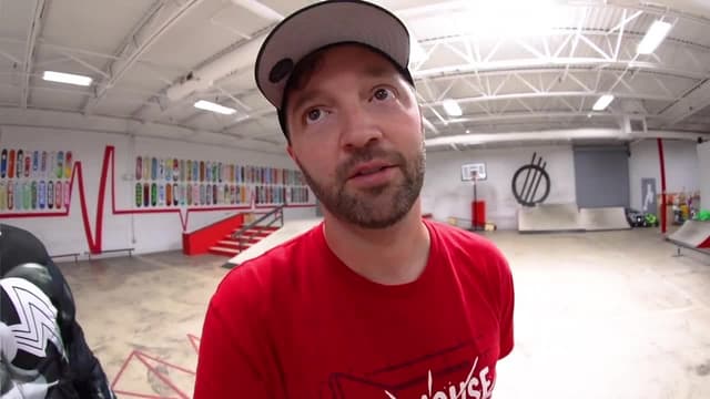 S01:E11 - Spider-Man vs. Iron Man / Spider-Man vs. Venom