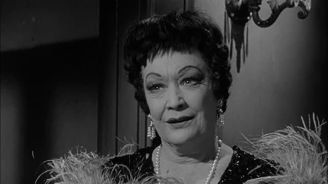 S01:E17 - Don't Open Til Doomsday