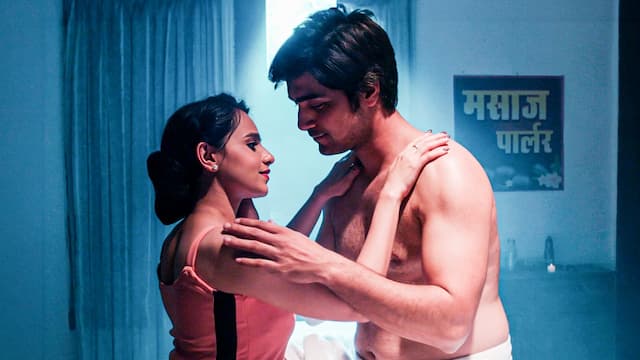 S01:E14 - Massage Parlour