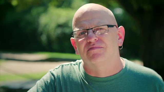 S02:E01 - Violin, Plate Camera and Alar Aalto Screen