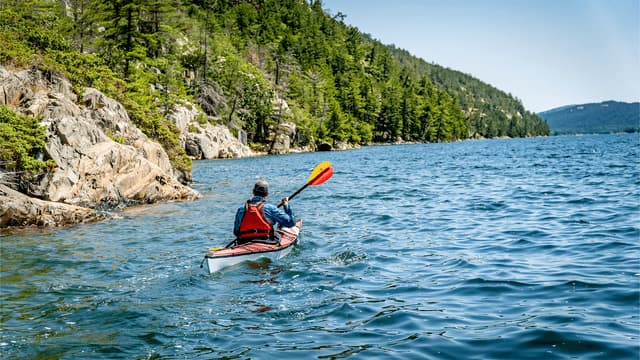 S08:E07 - Sea Kayaking Killarney Provincial Park