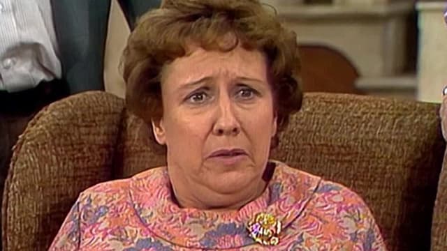 S02:E22 - Edith, the Judge