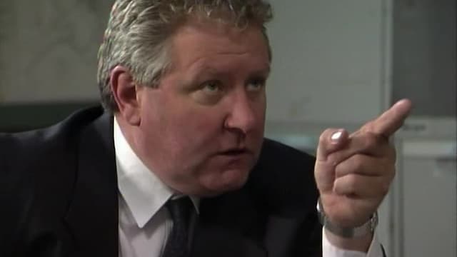 S04:E02 - Happy Families