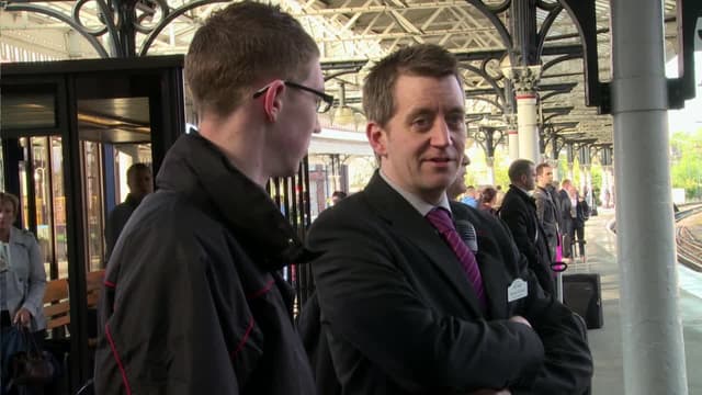 S01:E02 - We Are Family