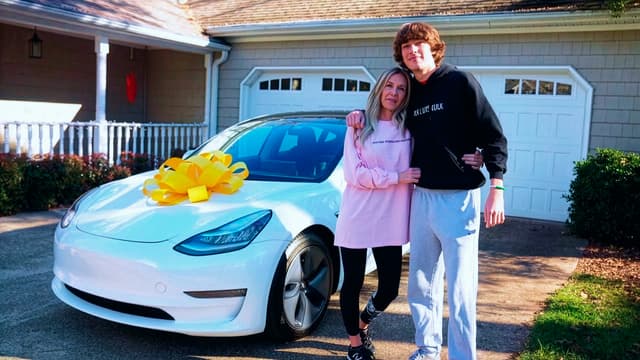 S01:E01 - Surprising My Mom With a Tesla!