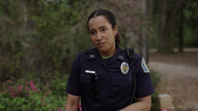 S01:E101 - To Bell or Not to Bell?