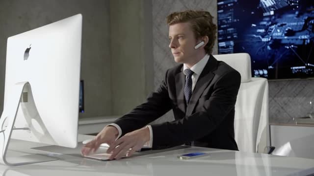 S03:E10 - Revoluciones Por Minuto