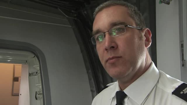 S03:E07 - Sneak Smarts