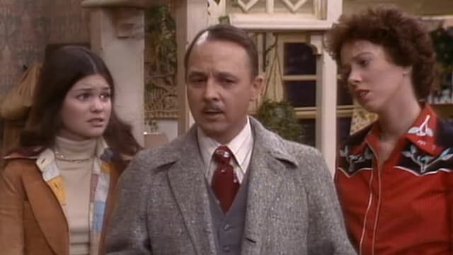 S02:E218 - The Travelling Salesperson