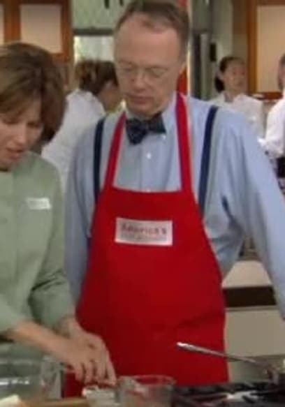 S12:E01 - Simply Chicken poster