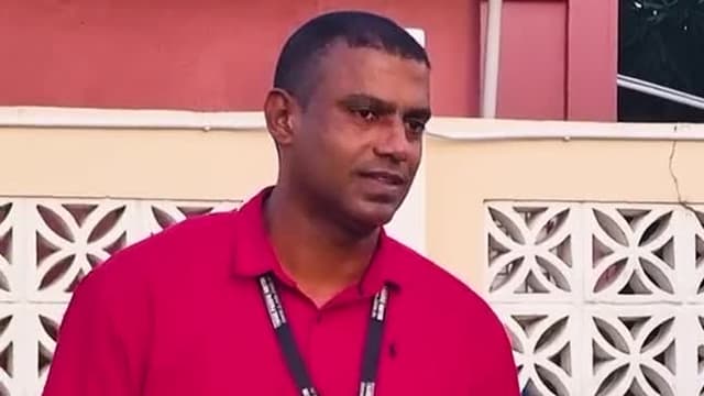 S01:E08 - The Mistress