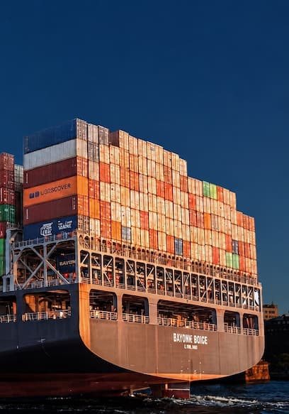 S01:E10 - Container Ships poster