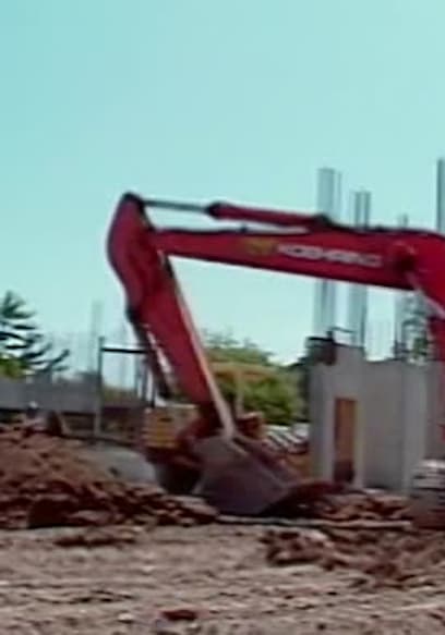 S01:E05 - At the Construction Site poster