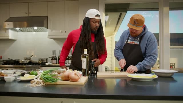 S01:E02 - The Foraging Dish