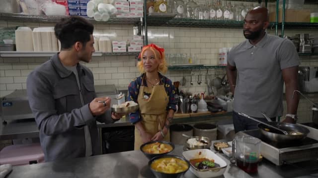S01:E02 - Portland