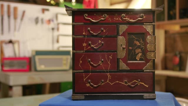 S01:E06 - Jewellery Chest, House Painting, Ceramic Plaque
