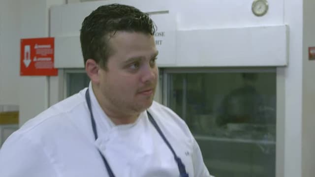 S01:E04 - Patterson Kaye Resort & Spa