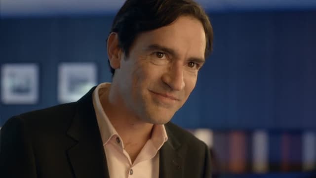 S01:E07 - Stephen and Mia