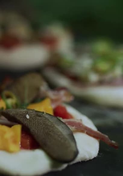 S01:E13 - Almazan Kitchen - Horse Pizzas, Rope Tacos and Cheese & Egg Toast poster