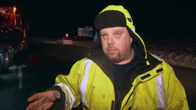 S01:E03 - All Around Us