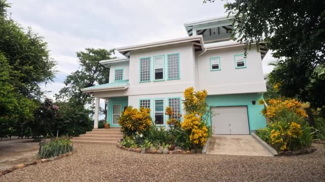 S04:E07 - The Belize Dream