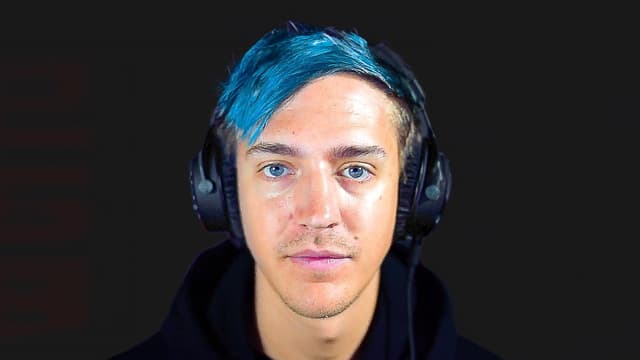 S01:E09 - Fortnite Is Falling Apart