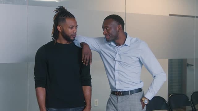 S02:E01 - House Work