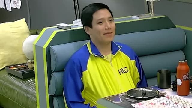 S07:E14 - Survive 100 Days in Nuclear Bunker, Win $500,000!