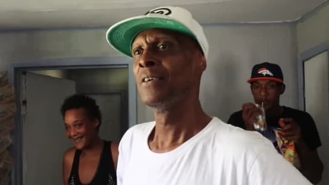 S01:E06 - A Crazy Day