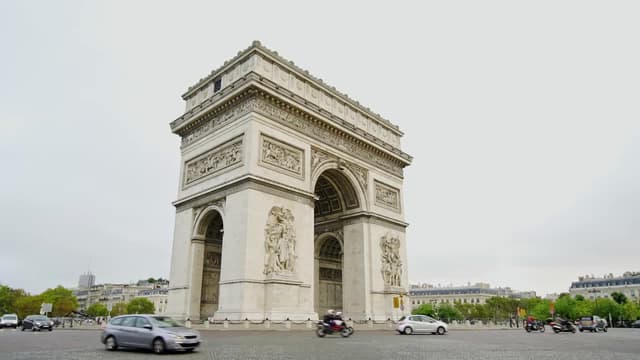 S01:E06 - Paris