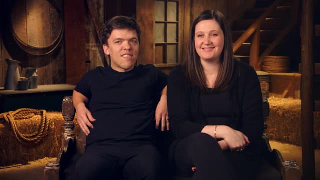 S21:E02 - Boxing Up the Past