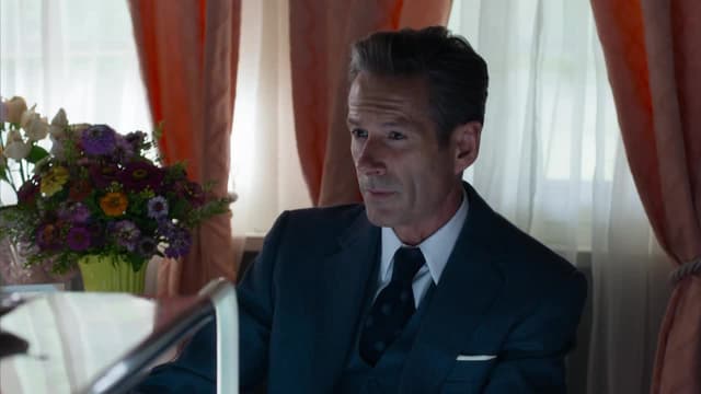 S04:E01 - A Nagging Doubt