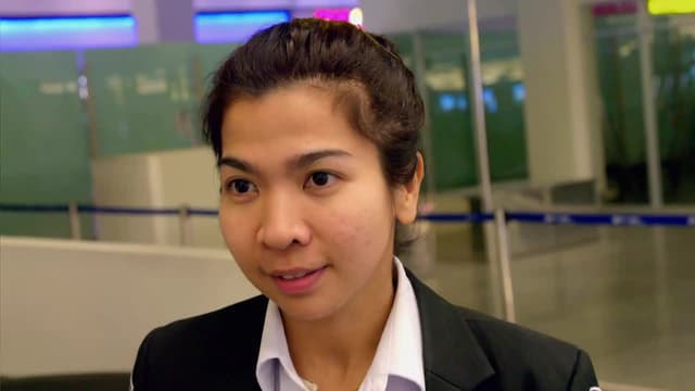 S01:E01 - Phuket International