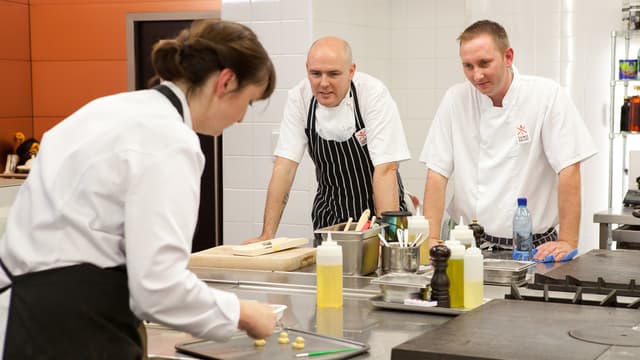 S08:E06 - North West Ireland Starter