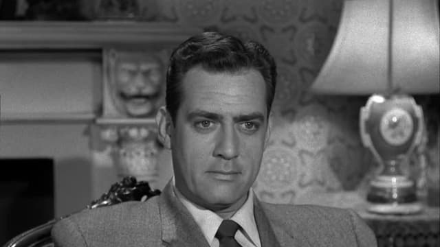 S01:E17 - The Case of the Sun Bather's Diary