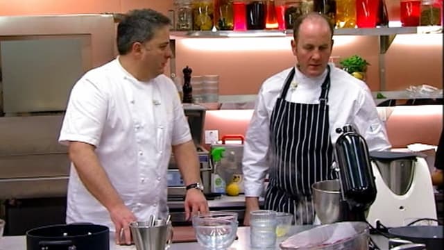 S05:E34 - Northern Ireland Dessert