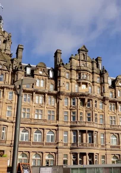 S01:E03 - The Balmoral poster