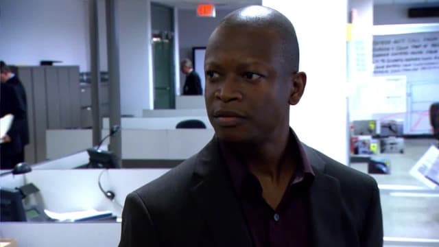 S01:E12 - Counterfeit