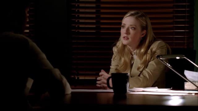 S01:E01 - Pilot