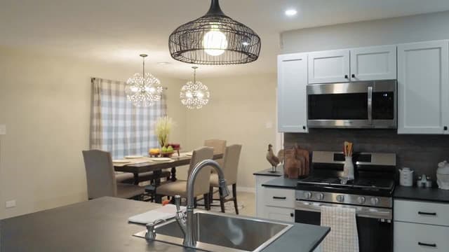 T01:C06 - S01:E06 - Coach's Corner