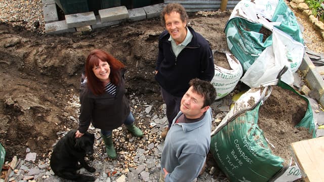 S01:E01 - Cadeby & Sussex