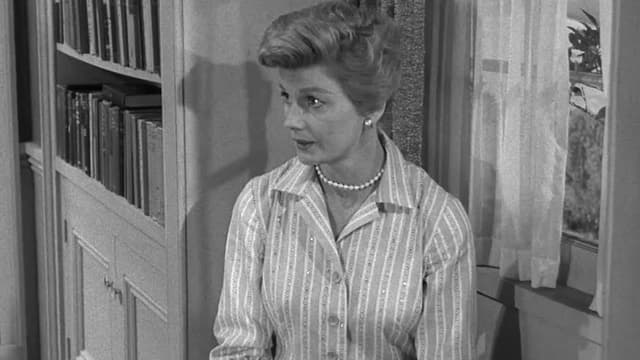 S02:E25 - Beaver and Gilbert