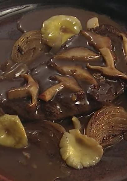 S01:E07 - Comfort Food and Casseroles poster