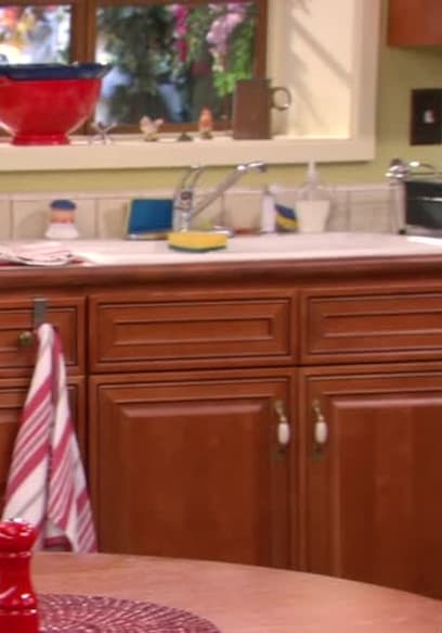 S02:E20 - Charlie Breaks Up With Kate poster